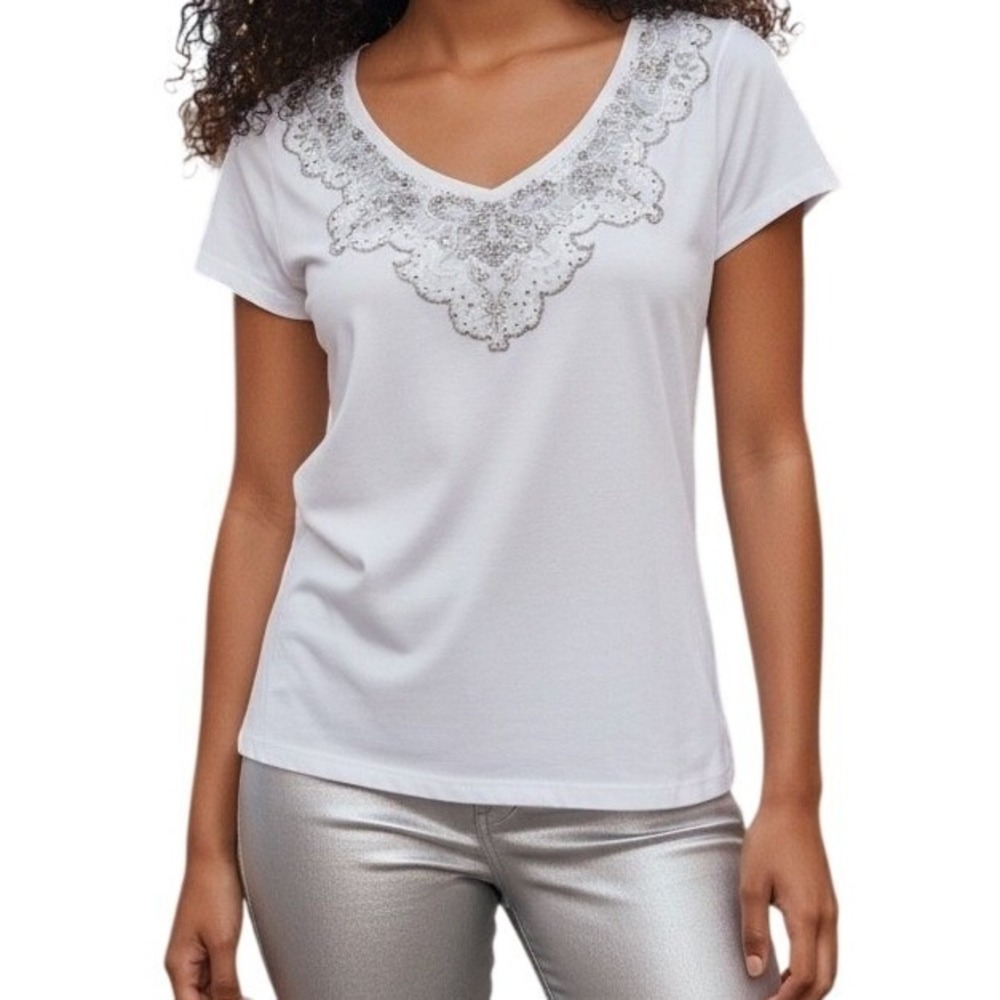 WHITE HOUSE BLACK MARKET White Lace Embroidered Silver Beaded Top EUC Size XS